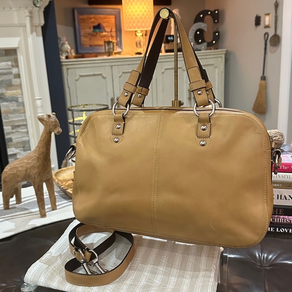 COACH Chelsea Turnlock Satchel w/Removable Shoulder Strap in Tan, COA Included! - Picture 8 of 16